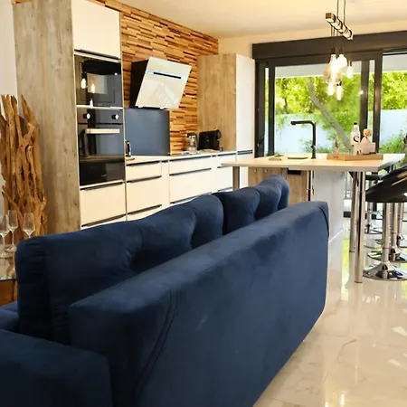 La Vie Douce - T3 Moderne Classe 4 Etoiles - Bonifacio بونيفَسْيو